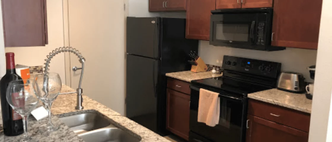 Fully Furnished Kitchen in Corporate Apartment near Six Flags from Alamo Corporate Housing